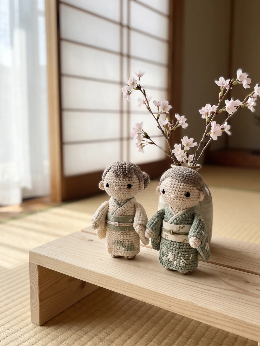 ひな祭りのお内裏様とお雛様のあみぐるみ